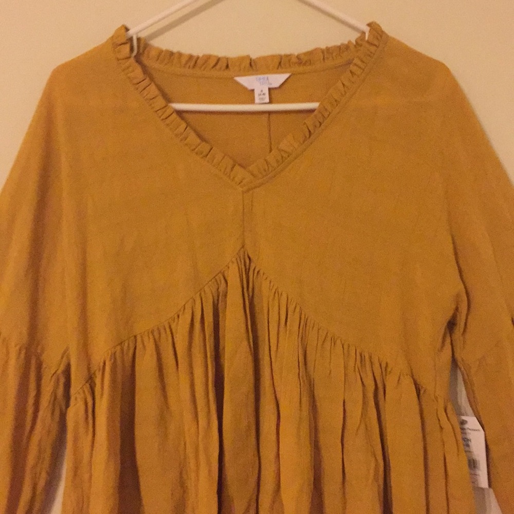 Ruffle Edge Peasant Time and Tru Top - Picture 4 of 6